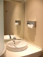 女性トイレパウダーコーナー2